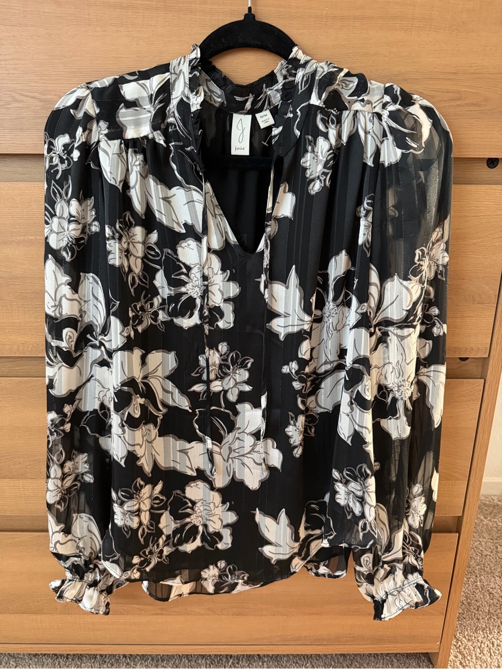 Joie fully lined chiffon long sleeve blouse M